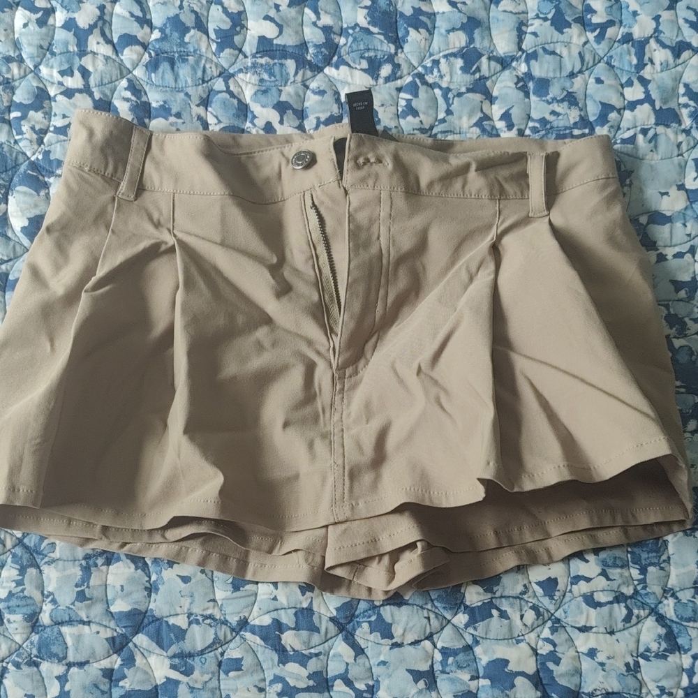 Women's Tan Shorts